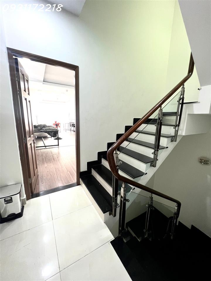Mặt tiền Dương Quang Đông, sân vận động Quận 8, 4x26, Tòa nhà 6 tầng chỉ 21 tỷ -