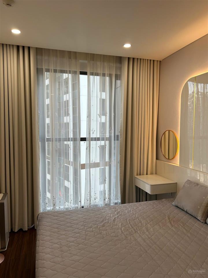 Căn hộ masteri ocean park 1 full nội thất đẹp đẽ chỉ việc xách valy vào ở. sẵn sổ cất két