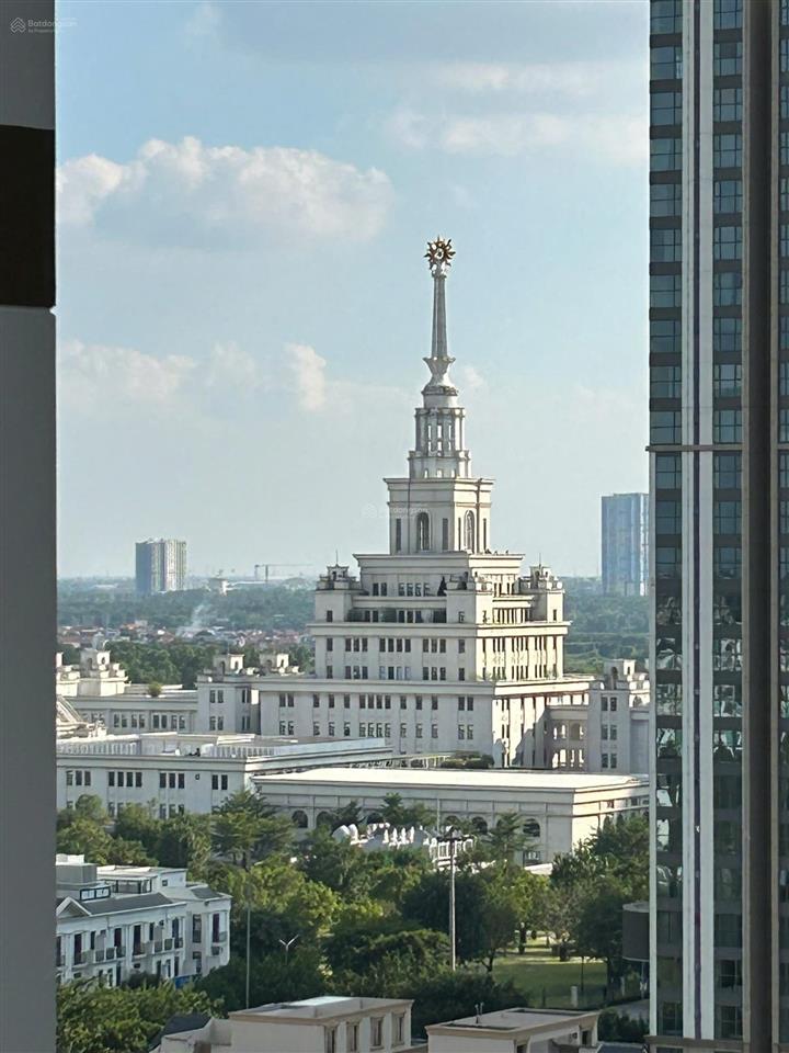 Căn hộ masteri ocean park 1 full nội thất đẹp đẽ chỉ việc xách valy vào ở. sẵn sổ cất két