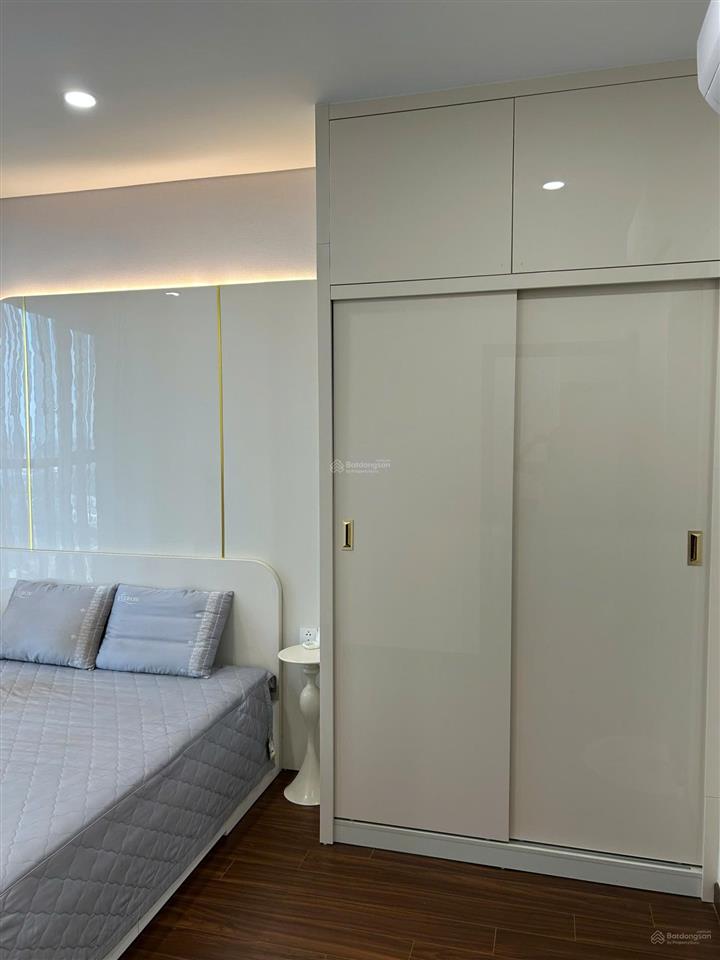 Căn hộ masteri ocean park 1 full nội thất đẹp đẽ chỉ việc xách valy vào ở. sẵn sổ cất két