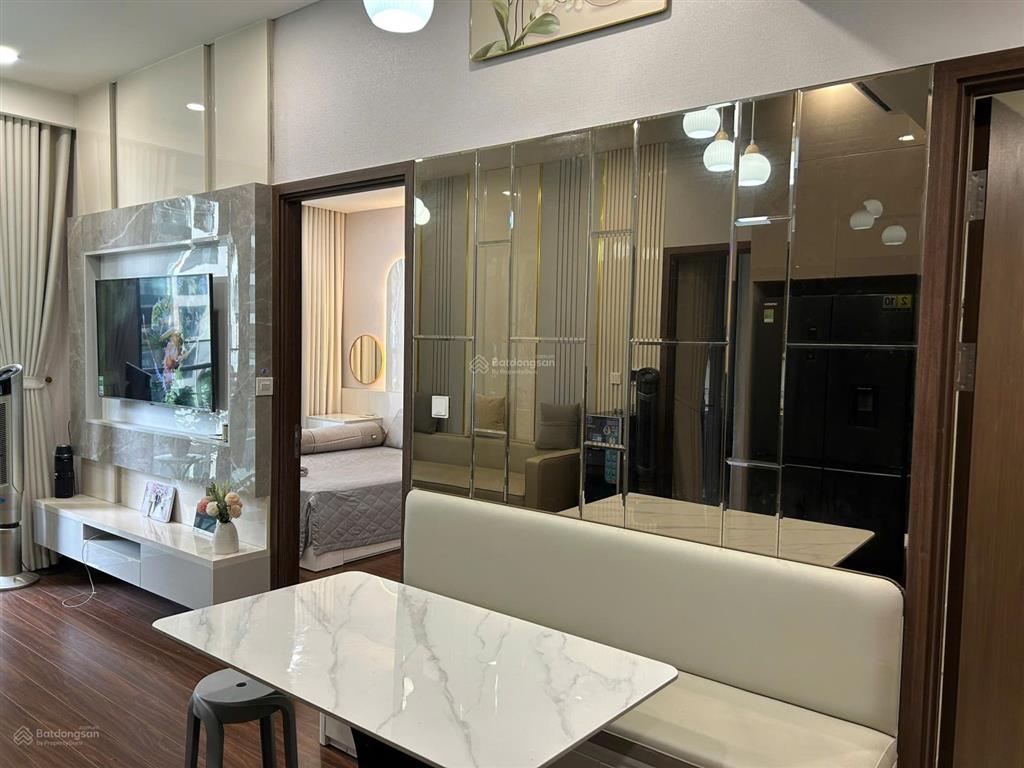 Căn hộ masteri ocean park 1 full nội thất đẹp đẽ chỉ việc xách valy vào ở. sẵn sổ cất két