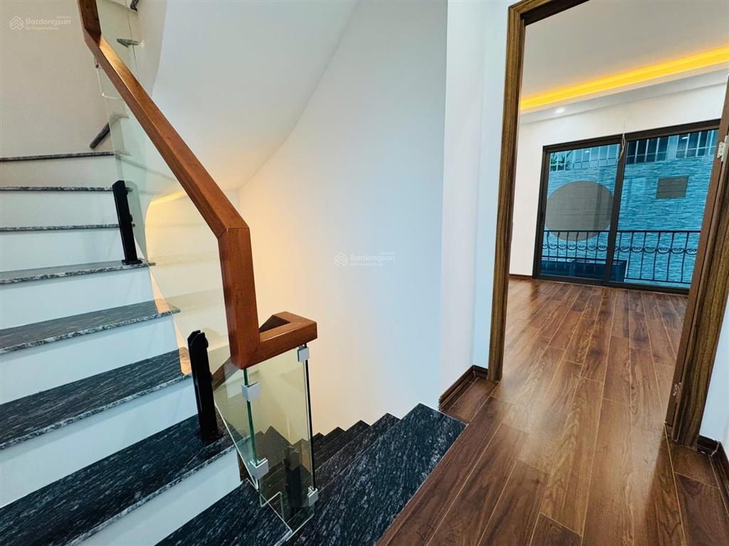 Bán nhà riêng tại 299 đại mỗ, 8 tỷ vnd, 39 m2, cực chất!