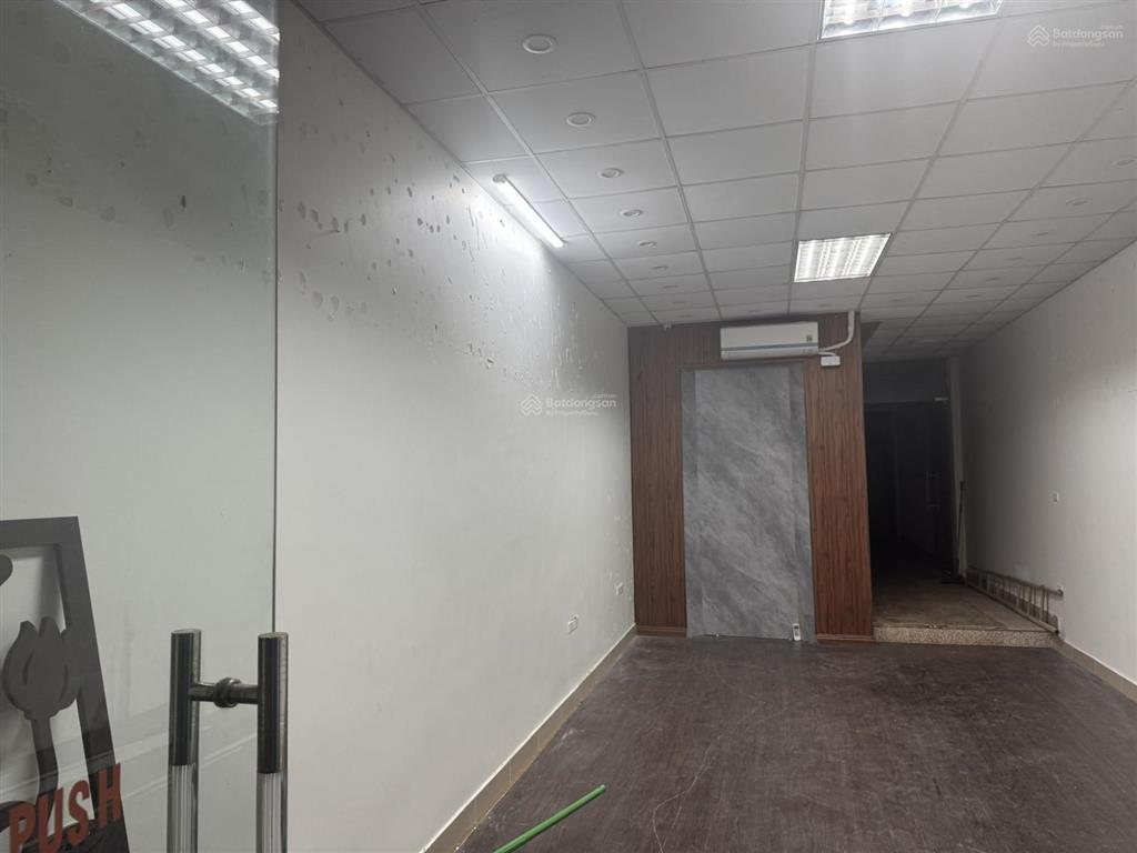 Cho thuê (lâu dài) số 128 cổ linh, long biên, gần aeon mall long biên, dt 82m2 x 4 tầng, mt 4,4m