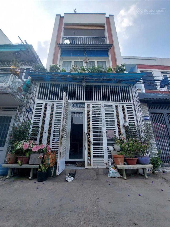 Hơn 6 tỷ  nhà gò vấp  hẻm xe hơi khu phân lô, dt 5x11m , xây 4t bề thế, ngay lê đức thọ