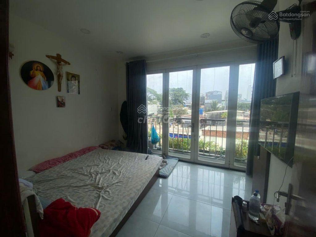 Hơn 6 tỷ  nhà gò vấp  hẻm xe hơi khu phân lô, dt 5x11m , xây 4t bề thế, ngay lê đức thọ