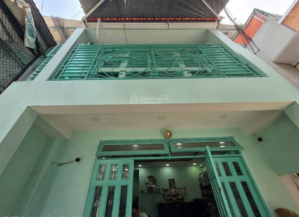 Gò vấp  1 căn ra mặt tiền  ngang khủng 6m  sân để xe rộng rãi  chỉ nhỉnh 4 tỷ