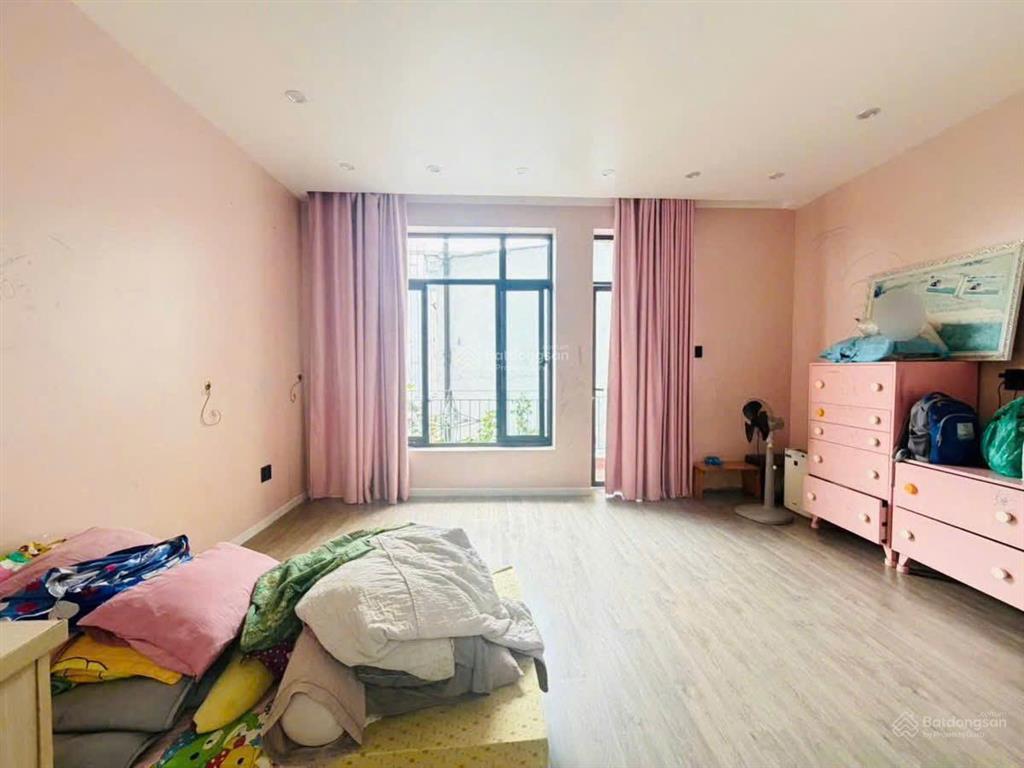 Hot gò vấp  nhỉnh 9 tỷ  chỉ 93tr/m2  ngang 5.3m  3 tầng 4pn  ngay trung tâm  khu an ninh