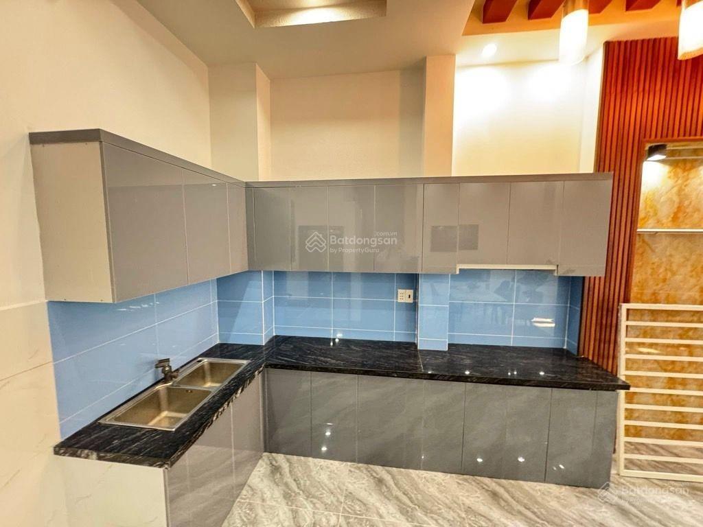 Hot gò vấp nhỉnh 5 tỷ  ngang 5.8m  nhà mới 3 tầng 3pn  sát mặt tiền