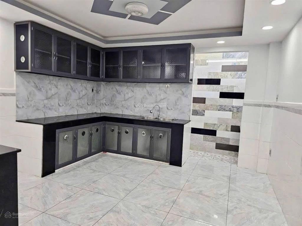 Hot gò vấp nhỉnh 5 tỷ  hẻm xe hơi  3 tầng 4pn  nhà mới đẹp