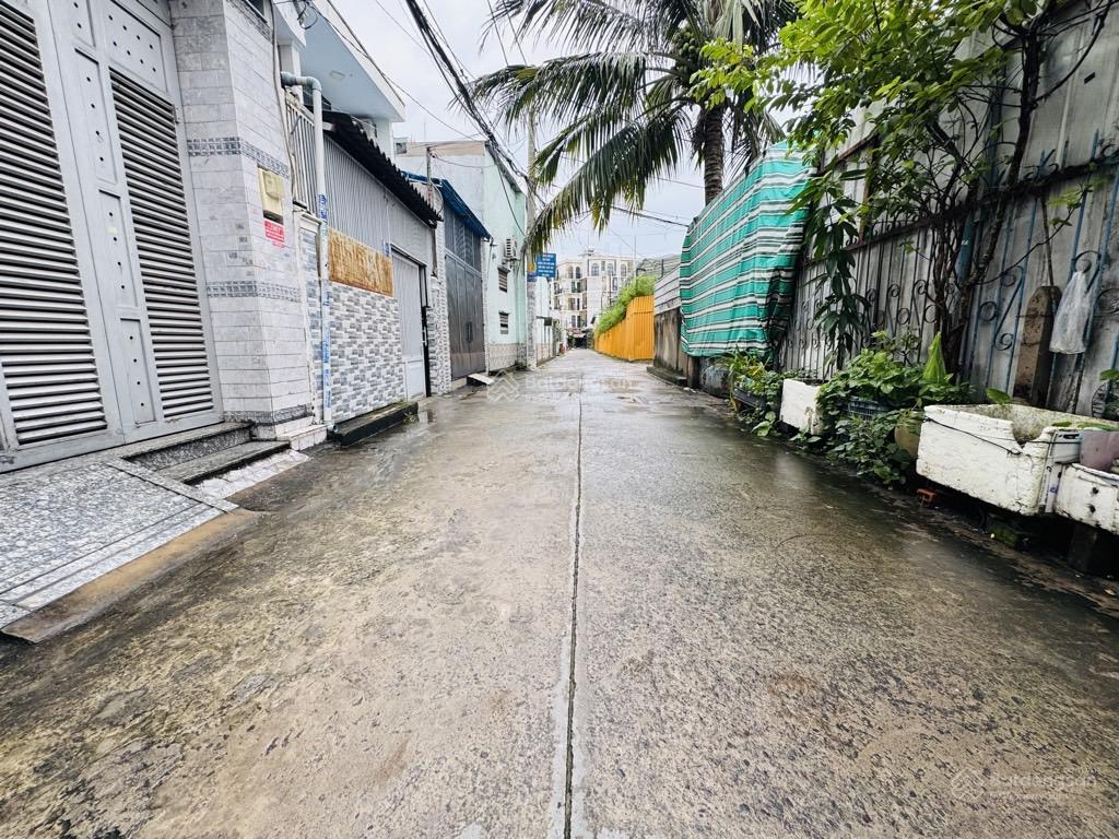 Gò vấp  60m2  3 tầng bề thế  hxt thông, ô tô vào nhà  nhỉnh 6 tỷ