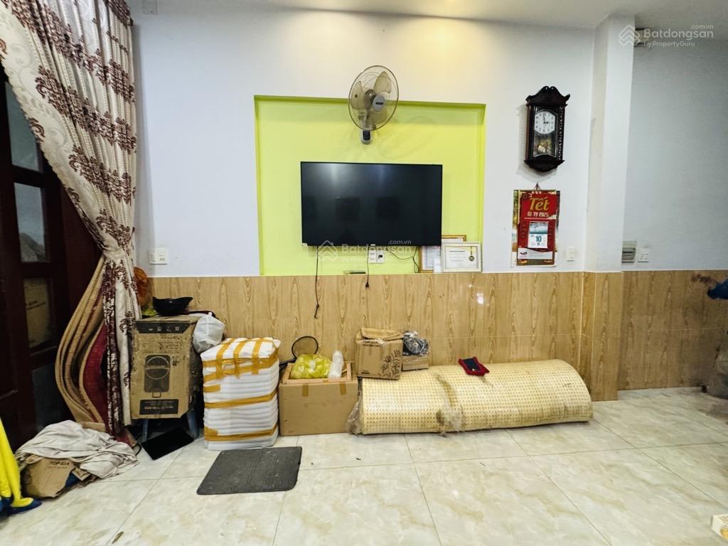 Gò vấp  60m2  3 tầng bề thế  hxt thông, ô tô vào nhà  nhỉnh 6 tỷ