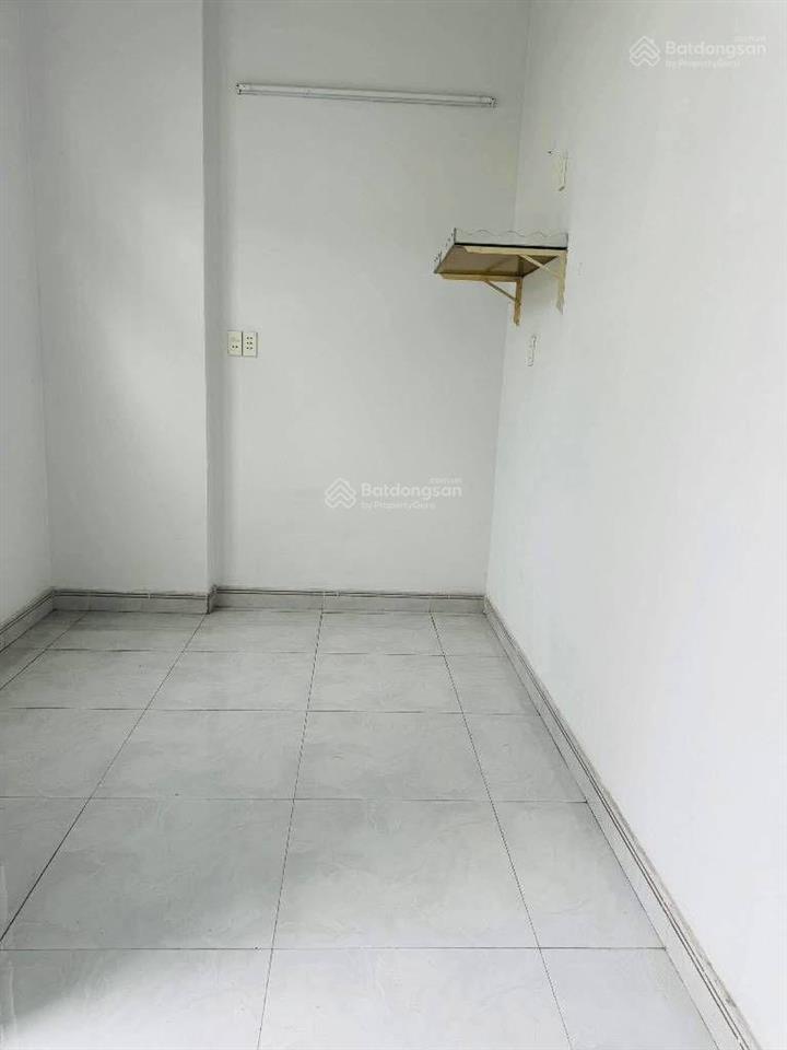 Hot gò vấp nhỉnh 5 tỷ  hẻm xe hơi  chỉ 95tr/m2  ngang 4.5m  kế bên emart