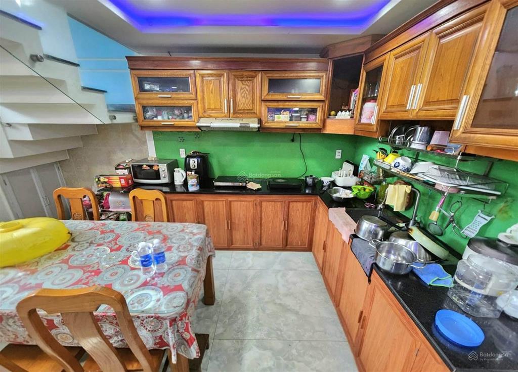 74m2 mặt tiền thụt không lộ giới ngay nguyễn văn công nối dài 5 tầng btct chủ lâu đời