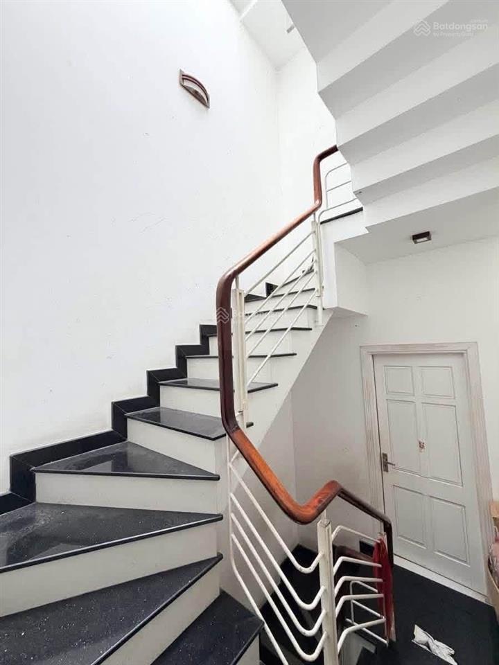 82m2 công nhận hẻm xe hơi thông gần medcedes quang trung chủ gấp bán siêu rẻ