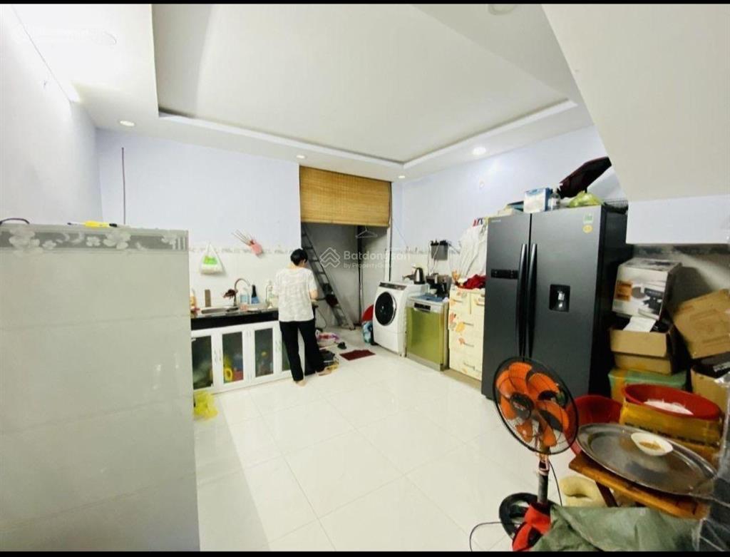 Nhà đường nhựa 10m thoại ngọc hầu (4x17m) 1 lầu, 4 phòng ngủ  giá 7.3 tỷ