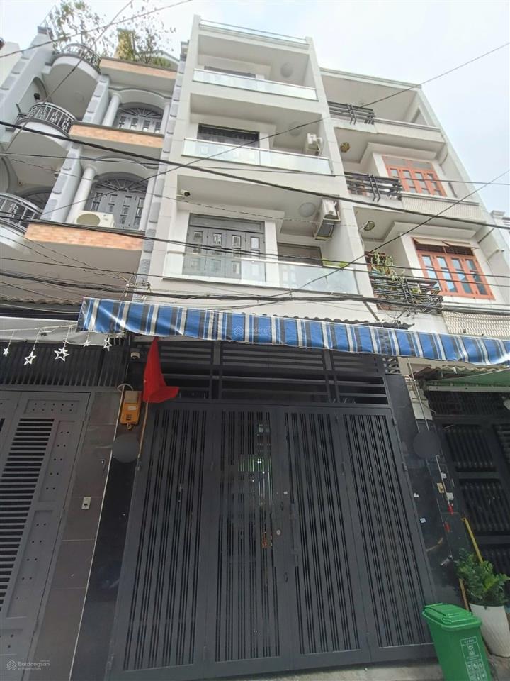 Nhà hẻm nhựa 6m, đúc 3 lầu sân thượng, có 6pn. nhà đủ lộ giới