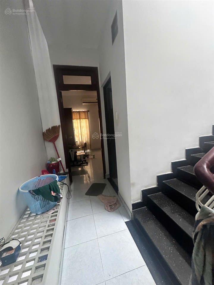 1/ hẻm xe hơi đường gò dầu, đúc 2 lầu st, gần độc lập  giá 7.9 tỷ tl