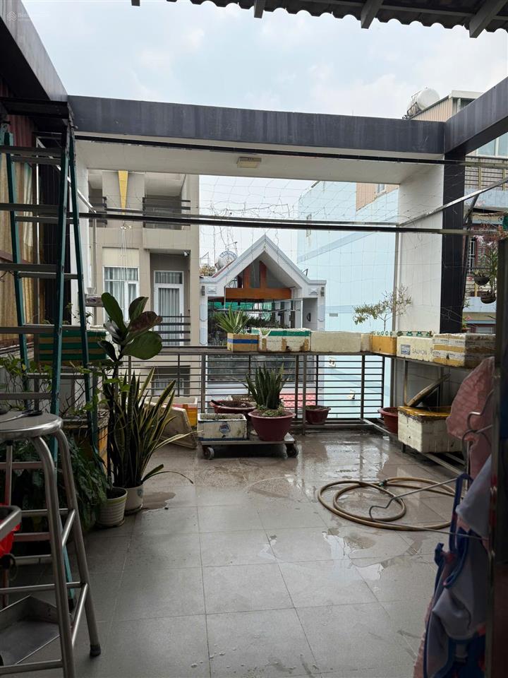 Hẻm nhựa 6m thông ra chợ tân hương, đúc 2 lầu st  giá 7.9 tỷ