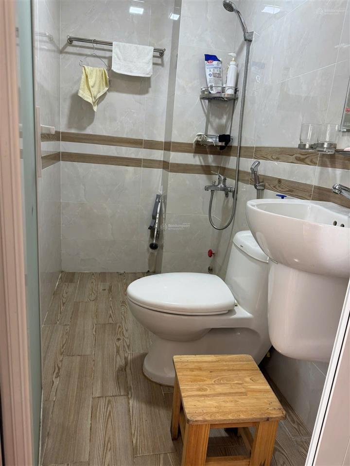 Hẻm nhựa 6m thông ra chợ tân hương, đúc 2 lầu st  giá 7.9 tỷ