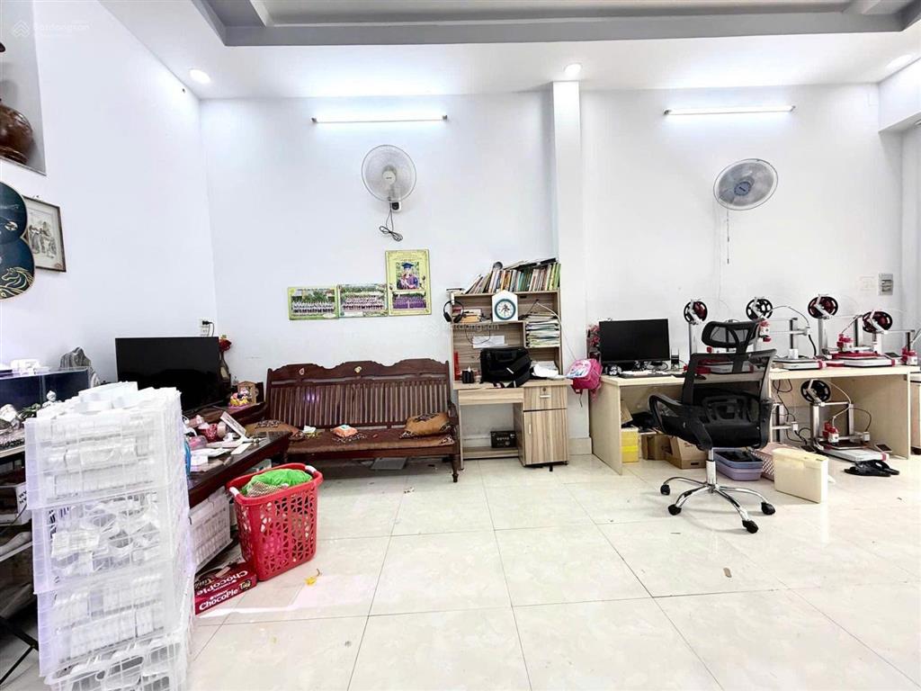 Nhà hẻm 6m gần aeon tân phú, đúc 2 lầu cực đẹp. chủ thiện chí bán