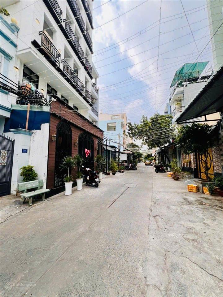 Hẻm 8m gần chợ tân hương (4x19m)  giá tốt, chủ thiện chí bán