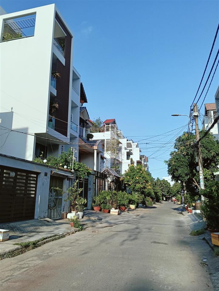 Đường 12m gần chợ nguyễn sơn (4x19.5m) đúc 1 lầu. ngay trường thpt trần phú