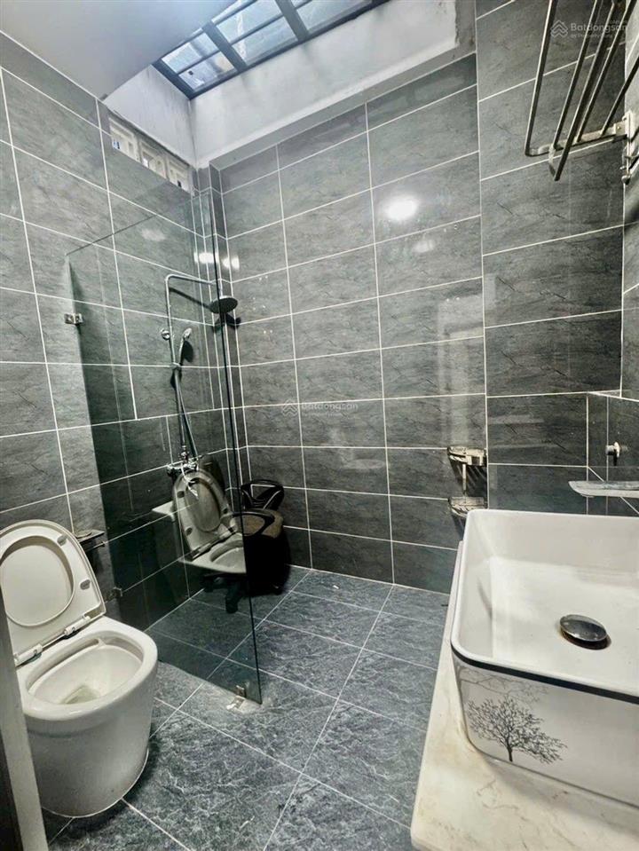 Hẻm 6m đường nguyễn súy (4.5x15.2m) 2 lầu đẹp. gần gò dầu