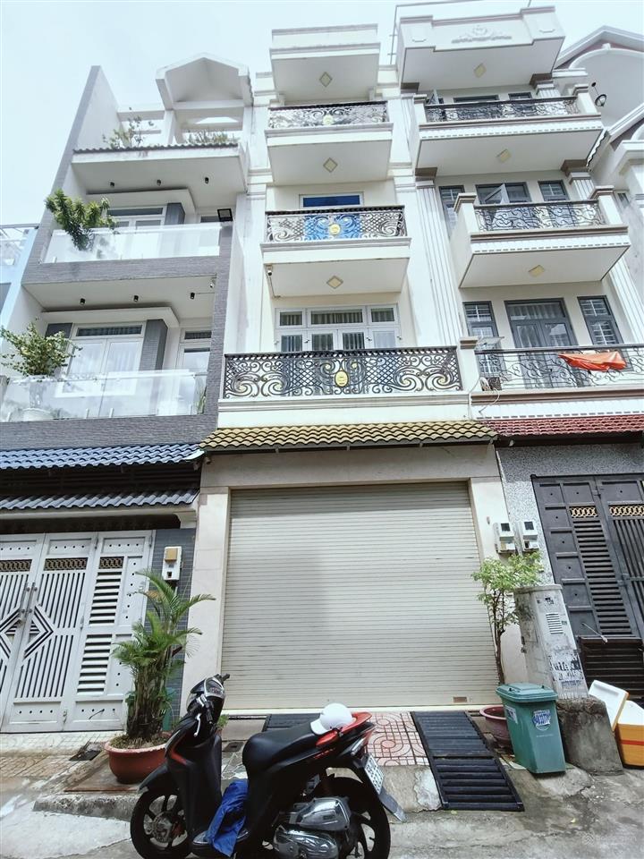 Khu vip tô hiệu (4x14.5m) 3 lầu st, đối diện công viên, giáp q.6