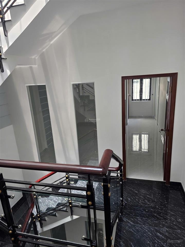 Mặt tiền phường tân thành (4x21.5m) đúc 3.5 tấm mới keng. ngay trường thcs phan bội châu