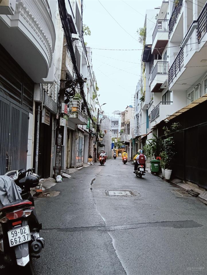 Hẻm 10m kinh doanh p.tân sơn nhì, đúc 2 lầu giáp quận tân bình