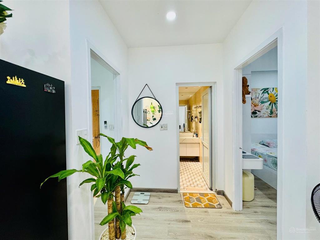 Hạ giá 100triệu bán nhanh  căn hộ 71m2 view biển nội thất cao cấp mới zin oc2a