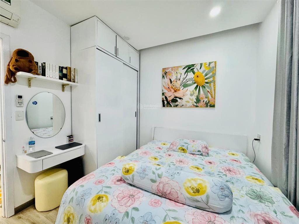 Hạ giá 100triệu bán nhanh  căn hộ 71m2 view biển nội thất cao cấp mới zin oc2a