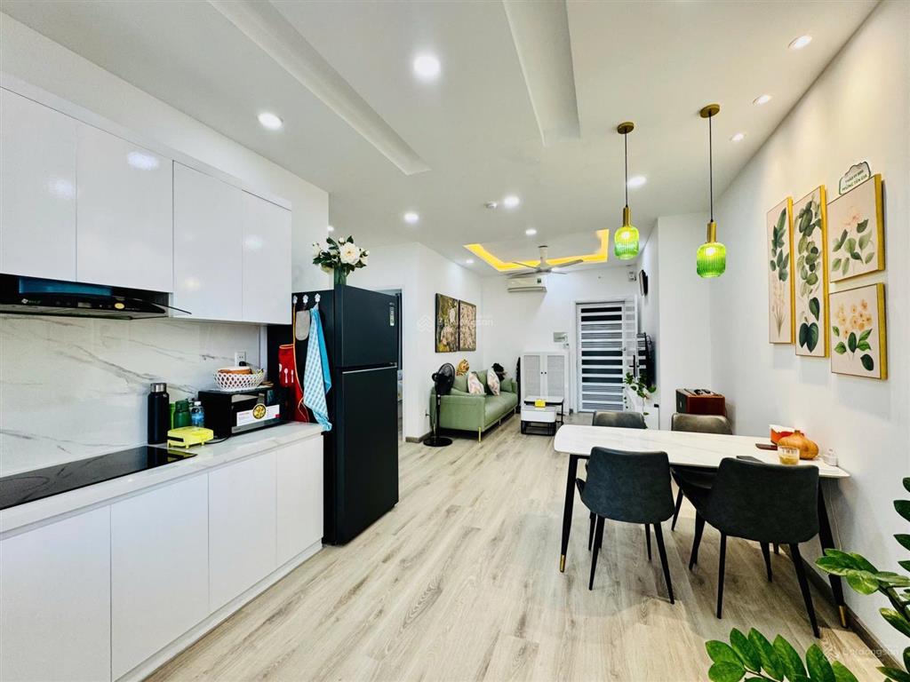 Hạ giá 100triệu bán nhanh  căn hộ 71m2 view biển nội thất cao cấp mới zin oc2a