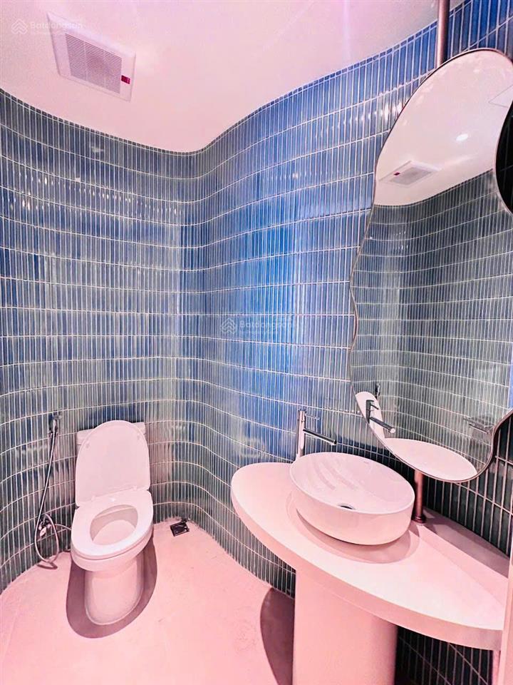 Chủ cần bán nhanh căn hoa hậu trực biển 75m2 toà paramount vega city