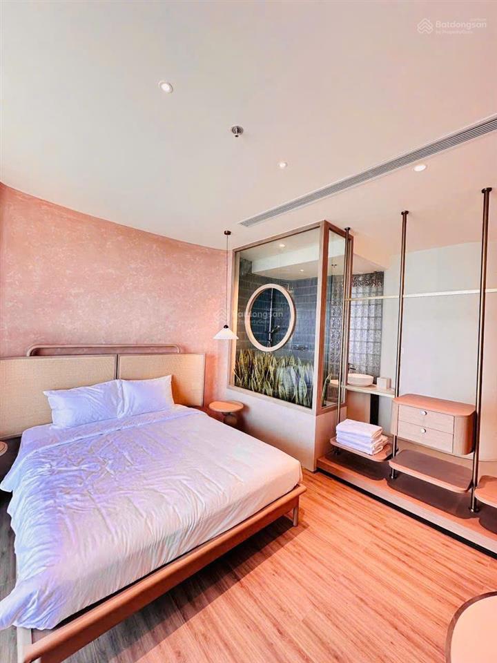 Chủ cần bán nhanh căn hoa hậu trực biển 75m2 toà paramount vega city