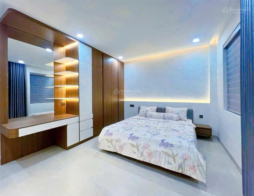 Khách tìm nhà để ở tại khu đô thị thường ưu tiên kề góc full nội thất có sân ô tô