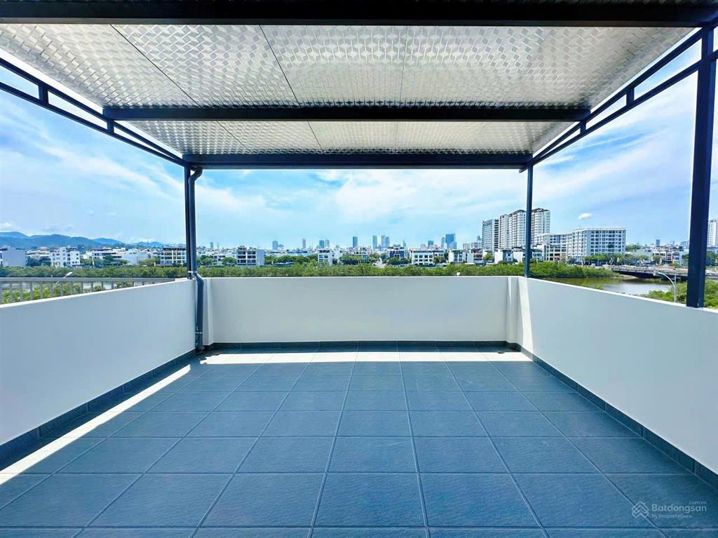 Khách tìm nhà để ở tại khu đô thị thường ưu tiên kề góc full nội thất có sân ô tô