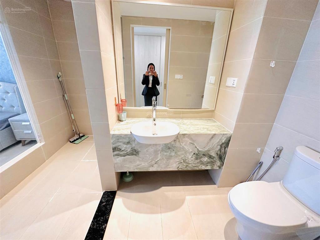 Bán căn hộ view biển  vị trí vàng trung tâm nha trang