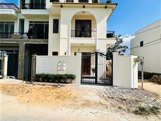 Siêu phẩm nhà biệt thự  phong cách địa trung hải  view đồng lúa cực chill thư giãn