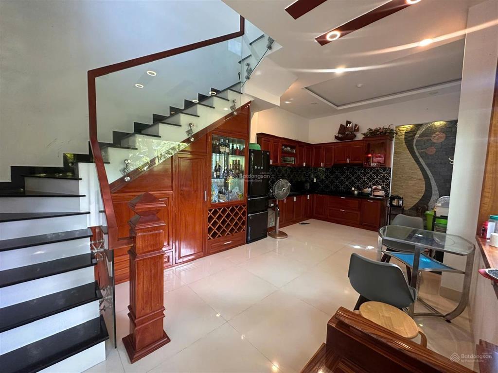 Hiếm nhà ngang 8,18m đường nguyễn thị định  cạnh lê hồng phong, kế kđt sân bay cũ