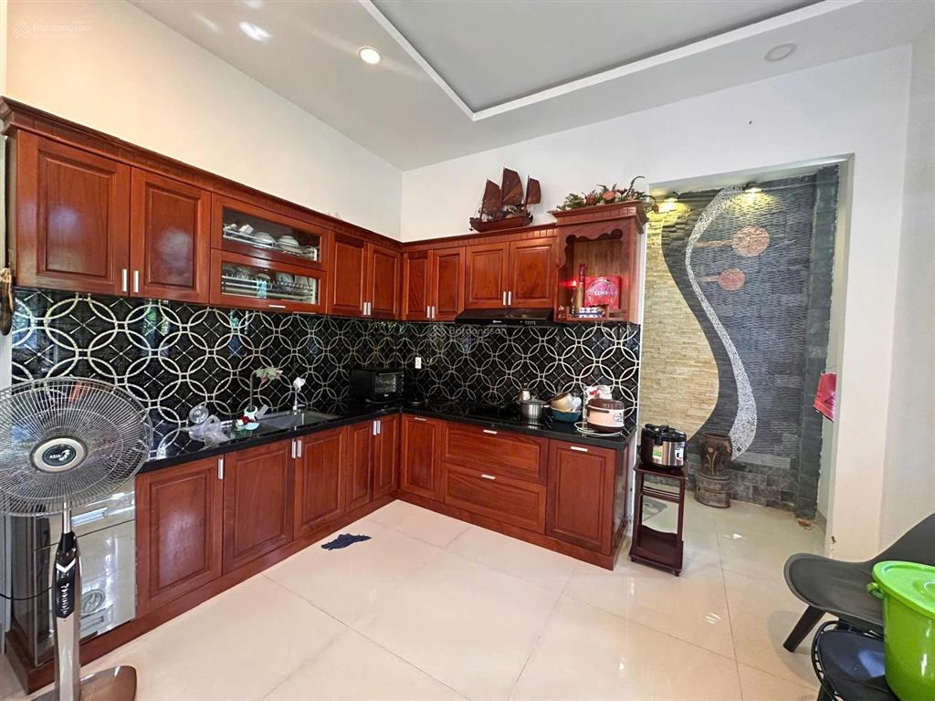 Hiếm nhà ngang 8,18m đường nguyễn thị định  cạnh lê hồng phong, kế kđt sân bay cũ