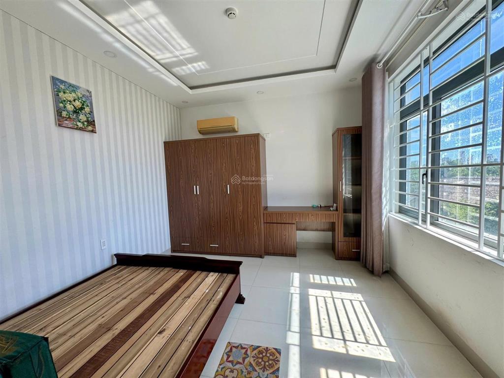Hiếm nhà ngang 8,18m đường nguyễn thị định  cạnh lê hồng phong, kế kđt sân bay cũ