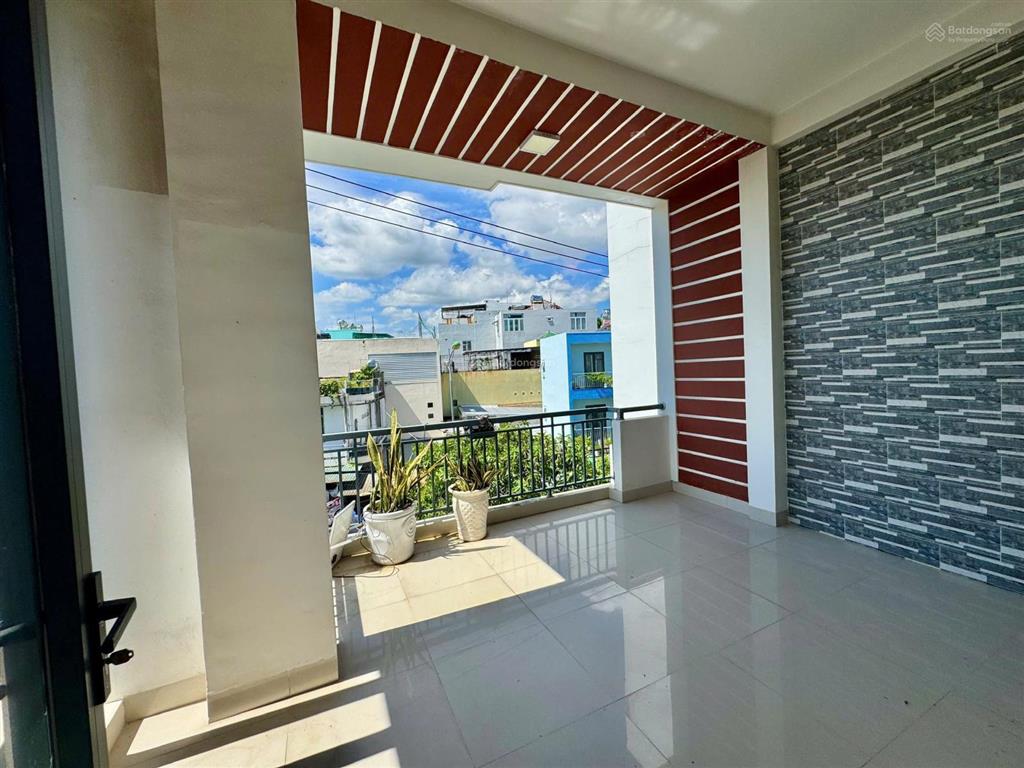 Hiếm nhà ngang 8,18m đường nguyễn thị định  cạnh lê hồng phong, kế kđt sân bay cũ