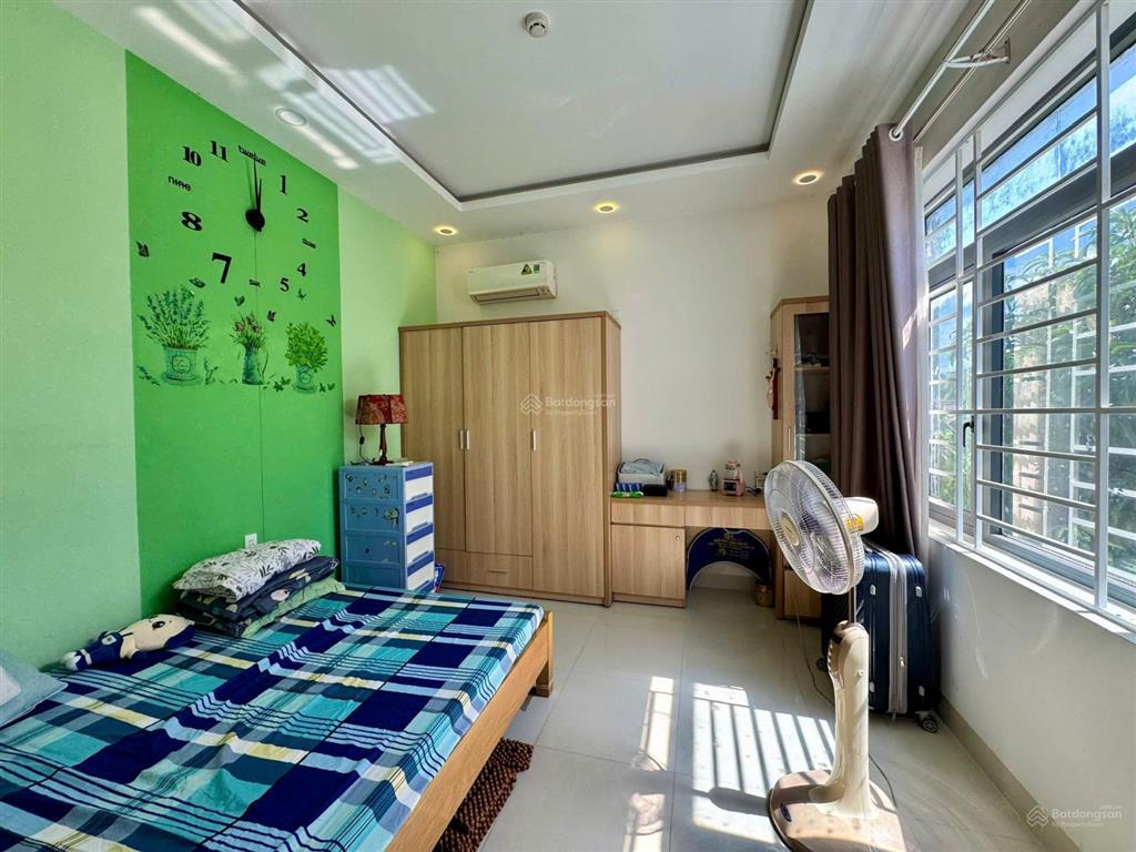 Hiếm nhà ngang 8,18m đường nguyễn thị định  cạnh lê hồng phong, kế kđt sân bay cũ