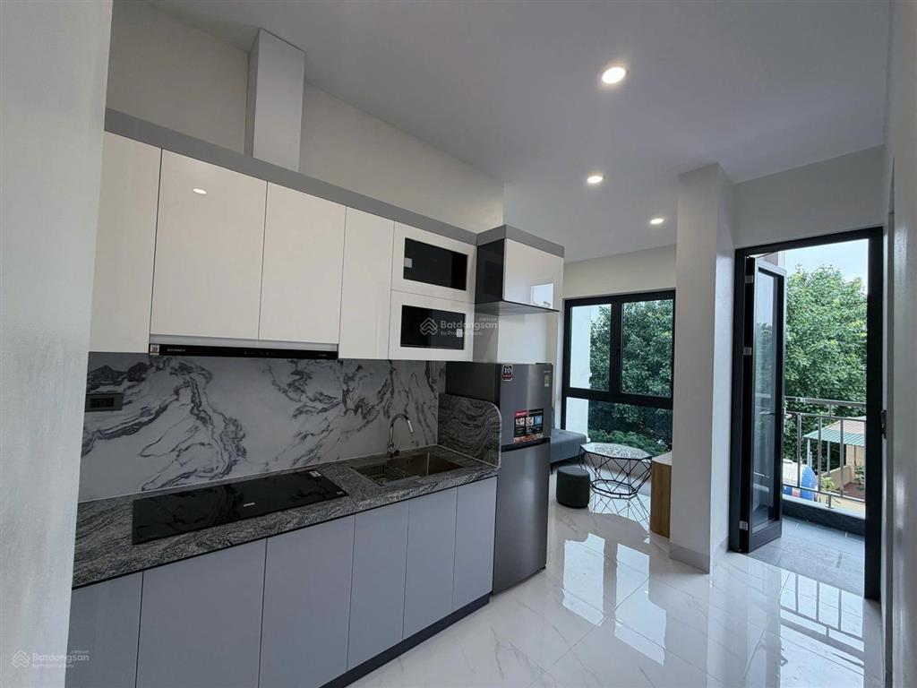 Cho thuê chmn sát hồ tây 191 trích sài  ngõ ô tô  căn 1  2pn + khách  đủ đồ  giá 8.6 triệu/th