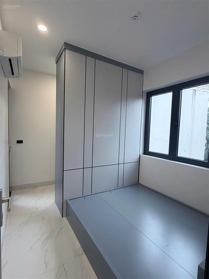 Cho thuê chmn sát hồ tây 191 trích sài  ngõ ô tô  căn 1  2pn + khách  đủ đồ  giá 8.6 triệu/th