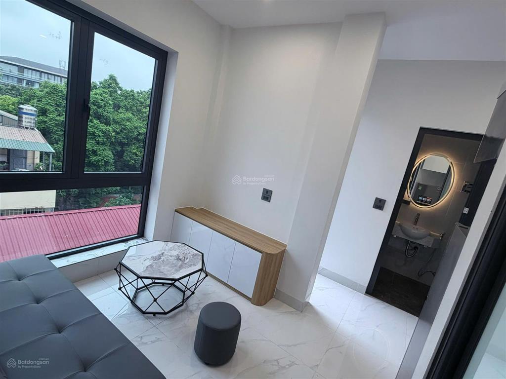 Cho thuê chmn sát hồ tây 191 trích sài  ngõ ô tô  căn 1  2pn + khách  đủ đồ  giá 8.6 triệu/th