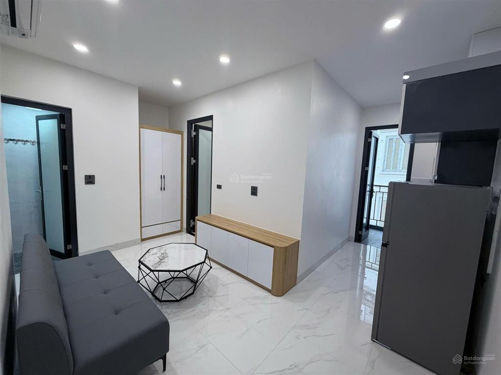 Cho thuê chmn sát hồ tây 191 trích sài  ngõ ô tô  căn 1  2pn + khách  đủ đồ  giá 8.6 triệu/th