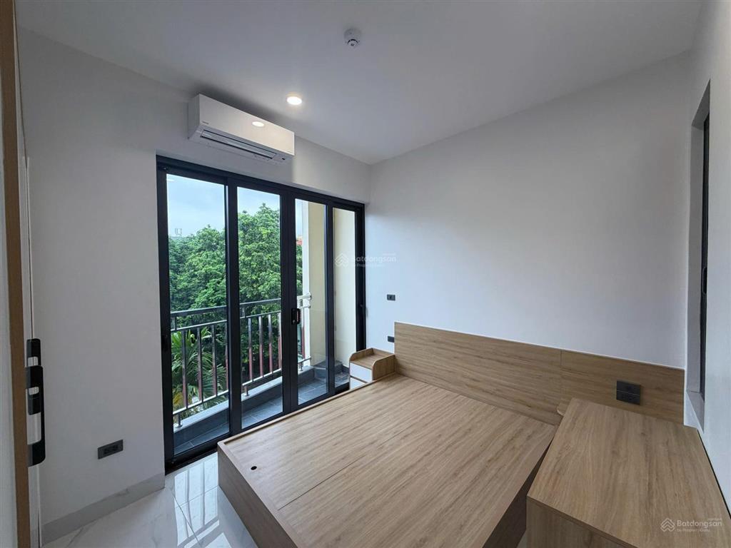 Cho thuê chmn sát hồ tây 191 trích sài  ngõ ô tô  căn 1  2pn + khách  đủ đồ  giá 8.6 triệu/th