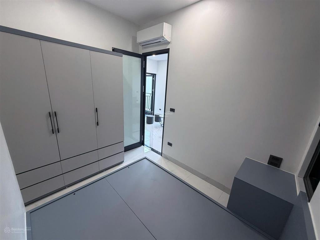 Cho thuê chmn sát hồ tây 191 trích sài  ngõ ô tô  căn 1  2pn + khách  đủ đồ  giá 8.6 triệu/th